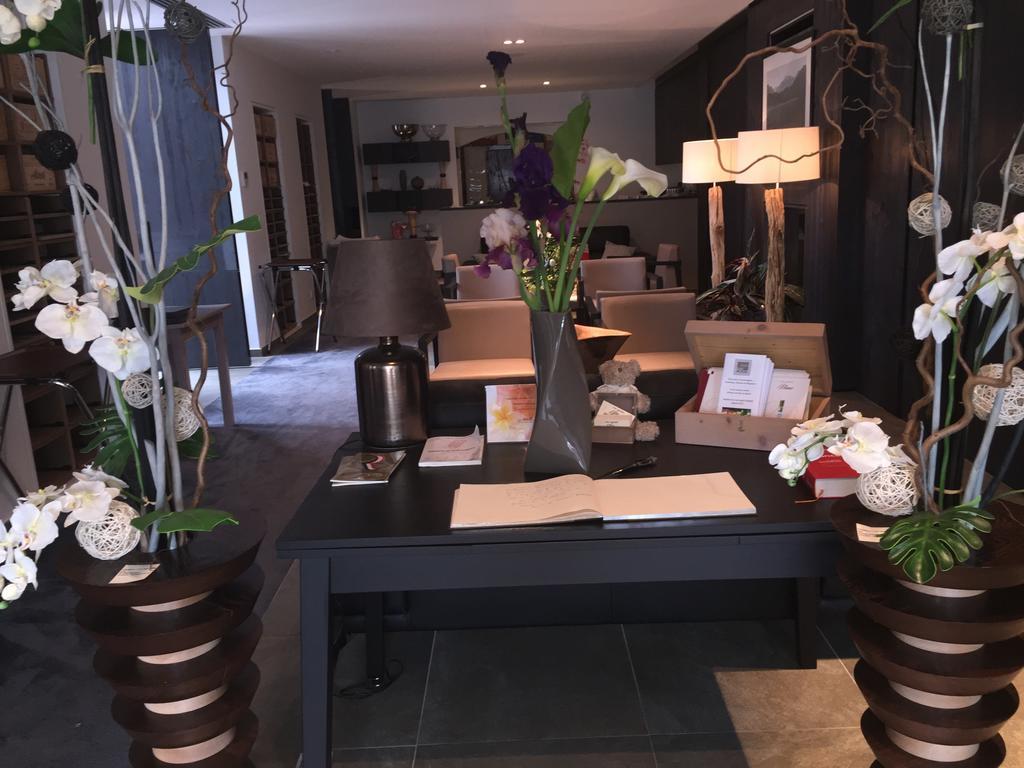 Blanc 3* Marigny-Saint-Marcel