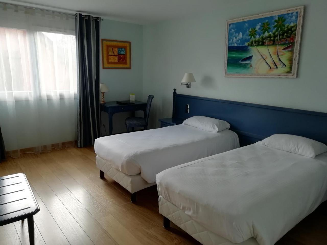 Blanc Hotel Marigny-Saint-Marcel